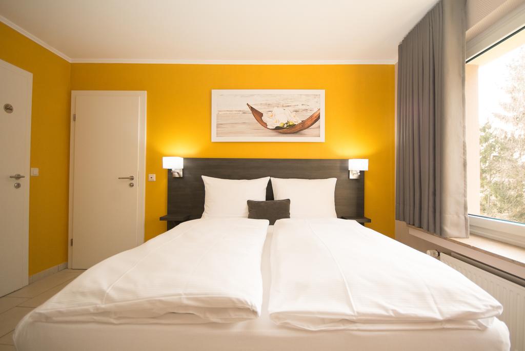 Bivius Hotel Restaurant Luxembourg Strassen Exteriör bild