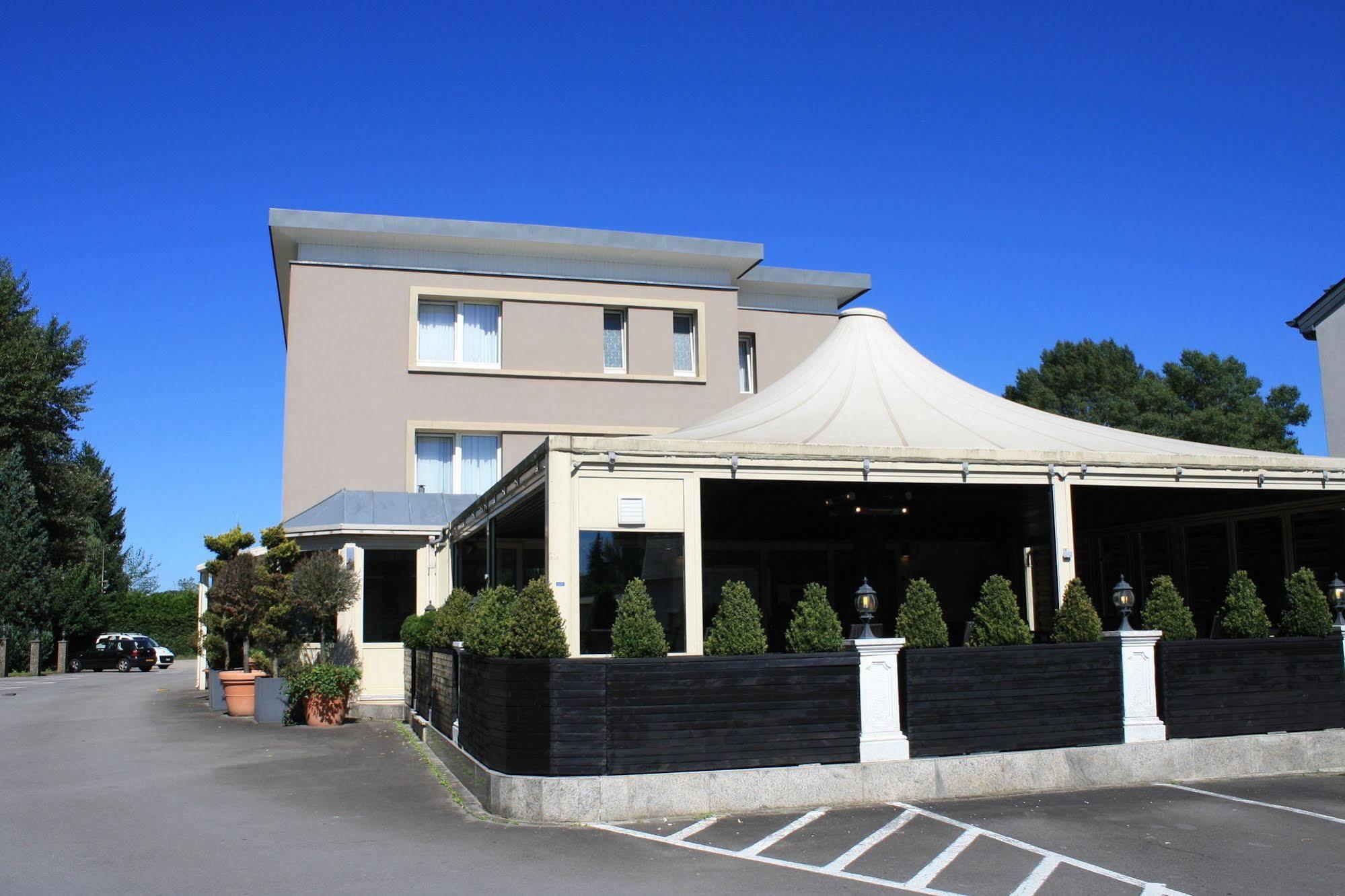 Bivius Hotel Restaurant Luxembourg Strassen Exteriör bild